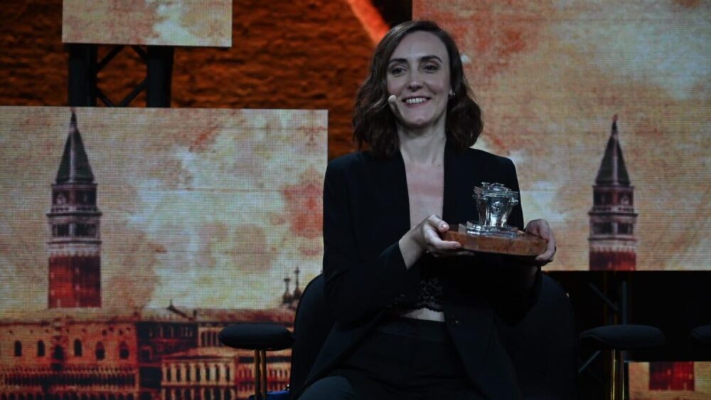 Giulia Caminito, autrice del romanzo vincitore del Premio Campiello 2021. Fonte: corrieredelveneto.corriere.it